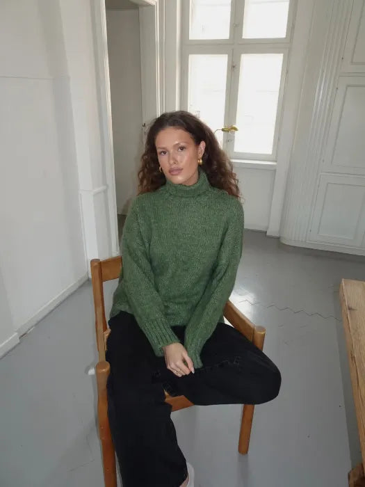 Valdamara oversized turtleneck - Black